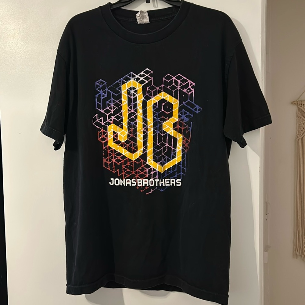 Jonas Brothers tour shirt
